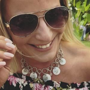 Meet your Posher, Kimberly